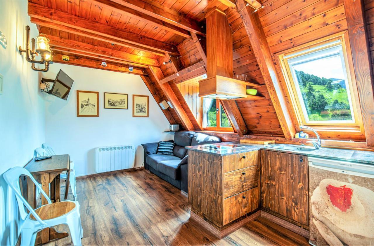 Apartamentos Aran Montcorbau Kültér fotó