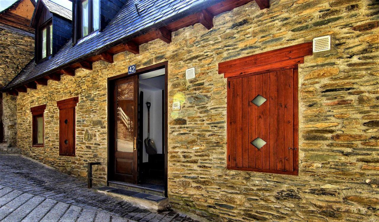 Apartamentos Aran Montcorbau Kültér fotó