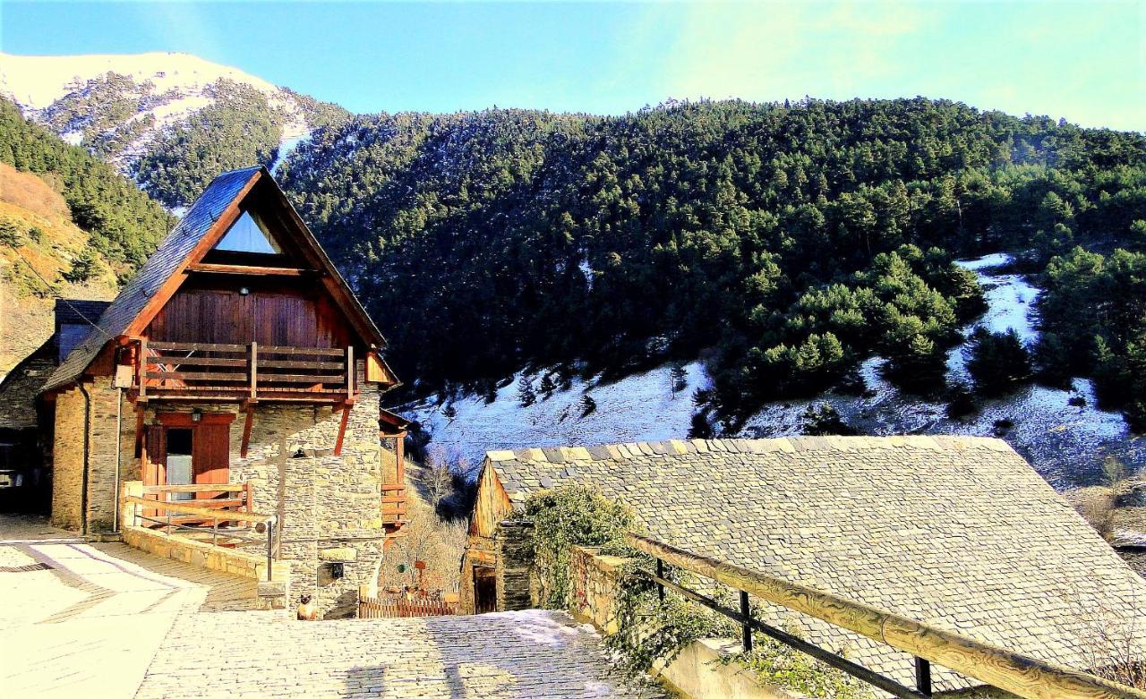 Apartamentos Aran Montcorbau Kültér fotó