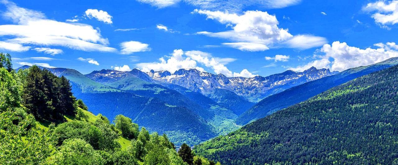 Apartamentos Aran Montcorbau Kültér fotó
