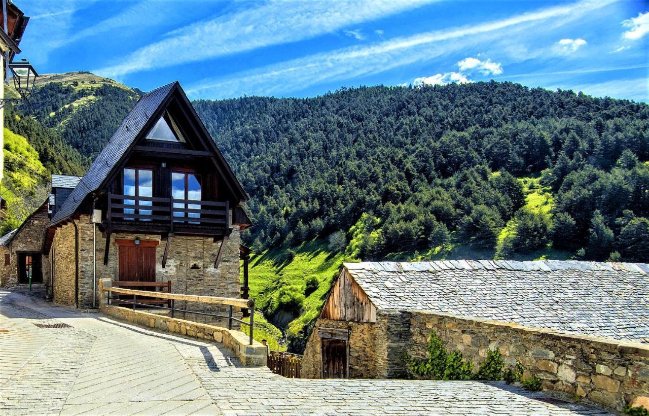 Apartamentos Aran Montcorbau Kültér fotó