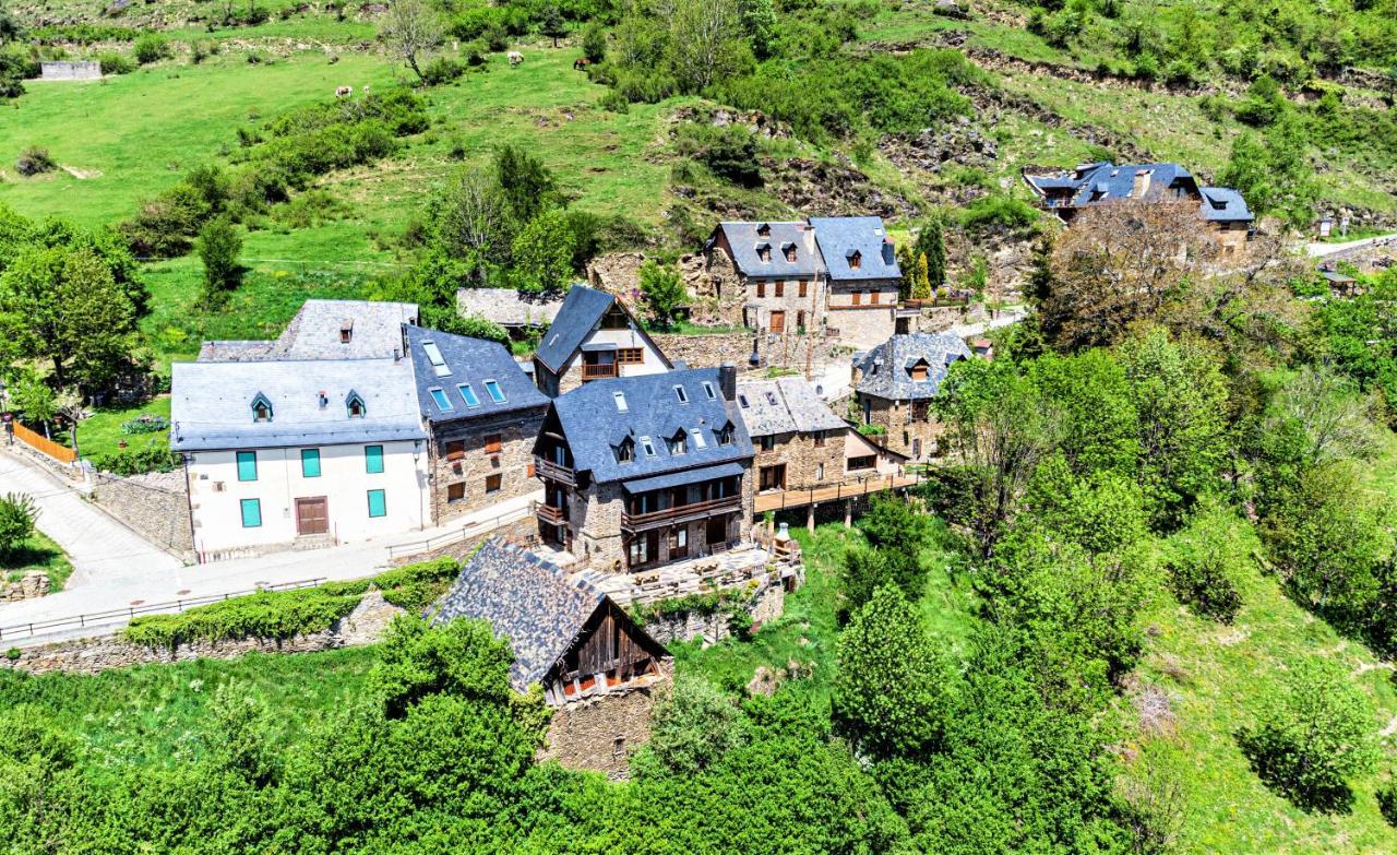 Apartamentos Aran Montcorbau Kültér fotó