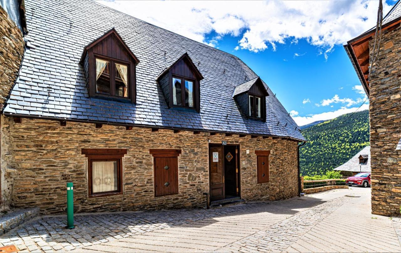 Apartamentos Aran Montcorbau Kültér fotó