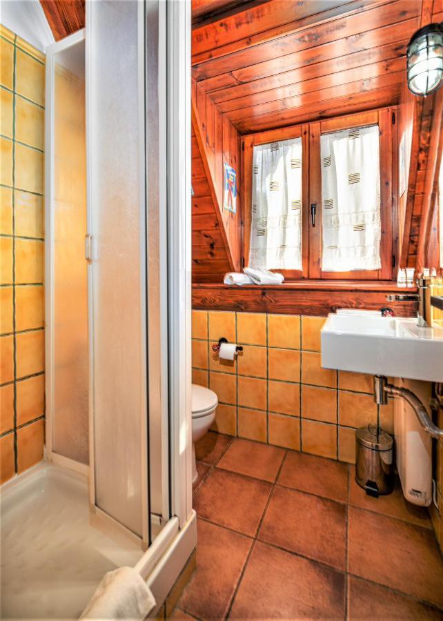 Apartamentos Aran Montcorbau Kültér fotó