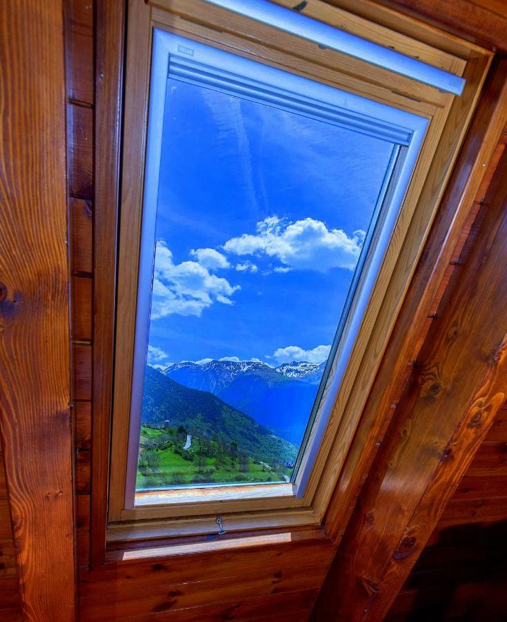 Apartamentos Aran Montcorbau Kültér fotó